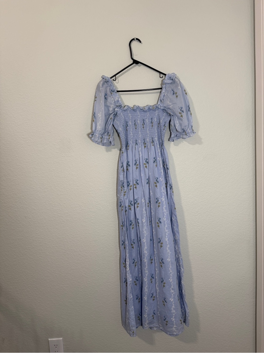 Hill House Scarlett Light Blue Floral Smocked Maxi Nap Dress - Picture 4 of 4